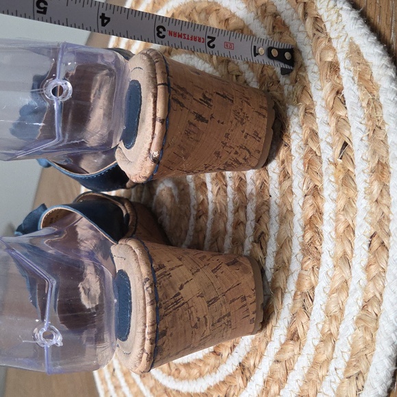 Born Concept Boc Dandee Wedge Navy Blue Leather Floral Sandals, Size 8 - Picture 3 of 9